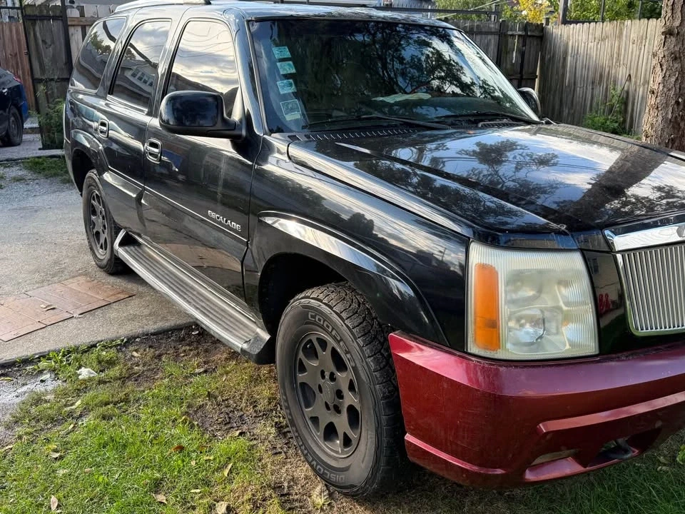 2002 Cadillac Escalade & EXT 2nd Gen - Image 5 of 11