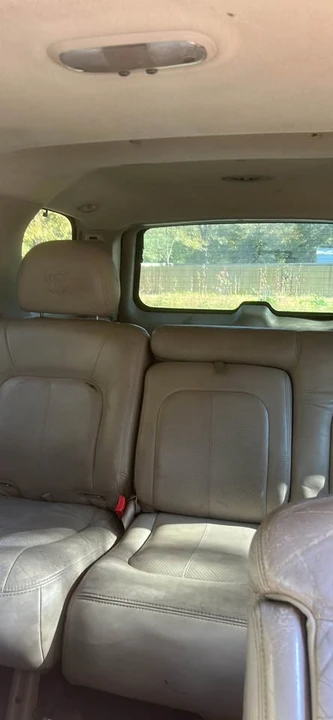 2002 Cadillac Escalade & EXT 2nd Gen - Image 3 of 8