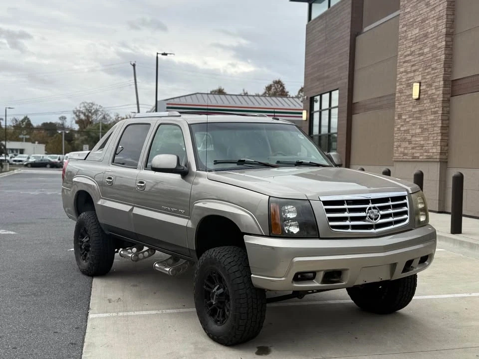 2002 Cadillac Escalade & EXT 2nd Gen - Image 3 of 14