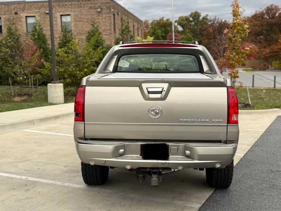 2002 Cadillac Escalade & EXT 2nd Gen - Image 5 of 14