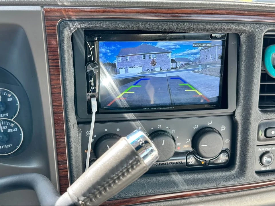 2002 Cadillac Escalade & EXT 2nd Gen - Image 3 of 11