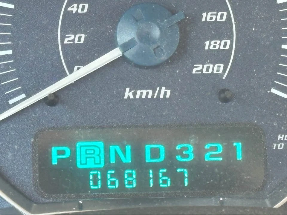 2002 Cadillac Escalade & EXT 2nd Gen - Image 2 of 11