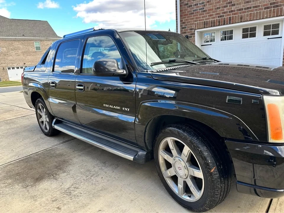 2002 Cadillac Escalade & EXT 2nd Gen - Image 8 of 11
