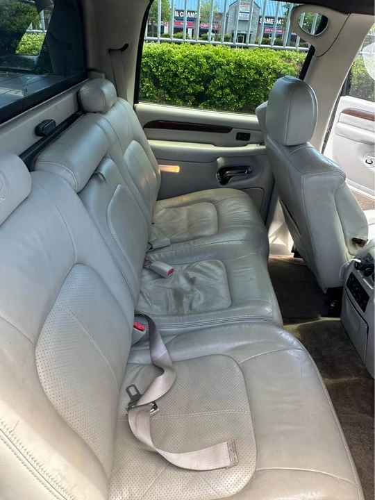 2002 Cadillac Escalade & EXT 2nd Gen - Image 6 of 9