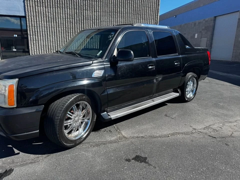 2002 Cadillac Escalade & EXT 2nd Gen - Image 3 of 13