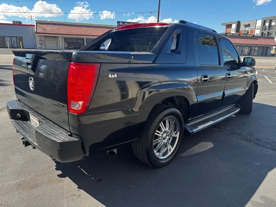 2002 Cadillac Escalade & EXT 2nd Gen - Image 10 of 13