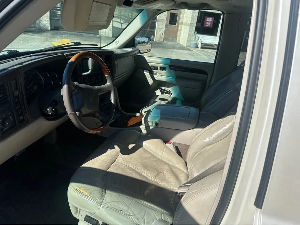 2002 Cadillac Escalade & EXT 2nd Gen - Image 6 of 8