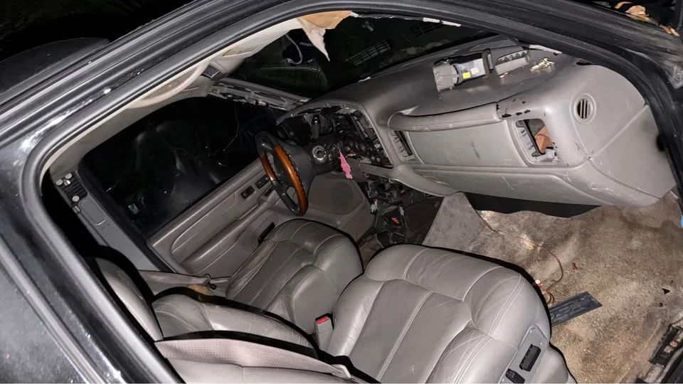 2002 Cadillac Escalade & EXT 2nd Gen - Image 3 of 3