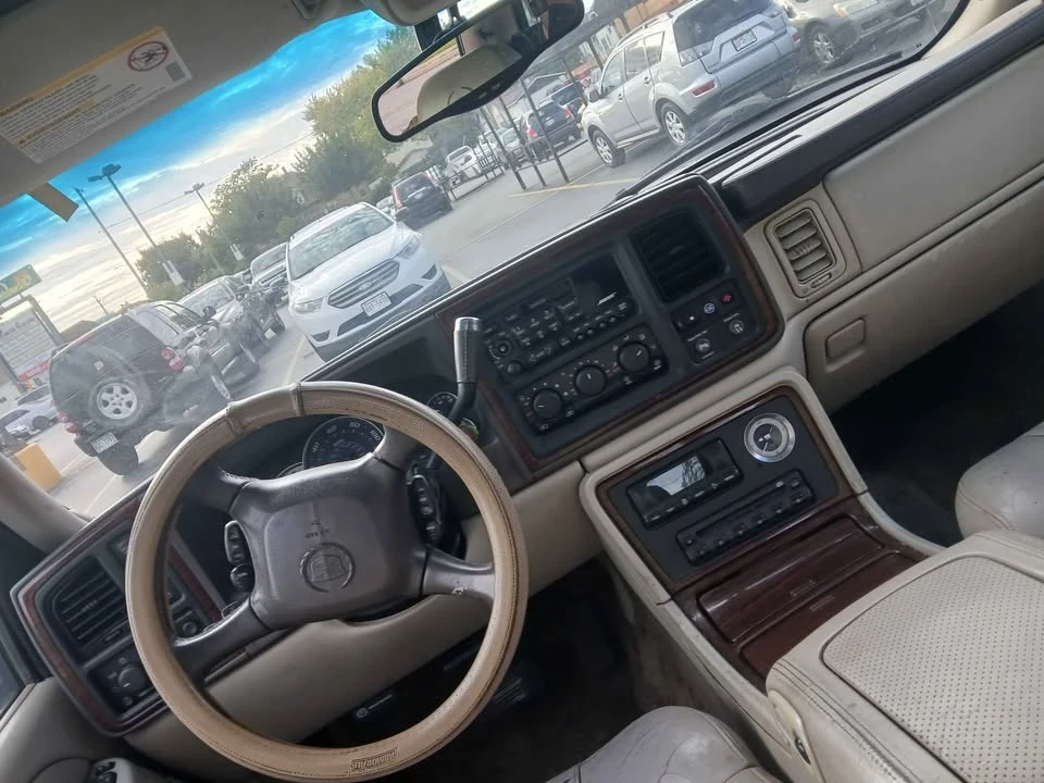2002 Cadillac Escalade & EXT 2nd Gen - Image 7 of 8