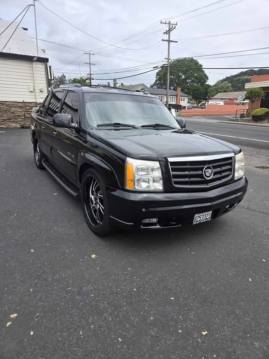 2002 Cadillac Escalade & EXT 2nd Gen - Image 3 of 3