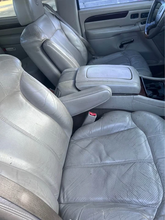 2002 Cadillac Escalade & EXT 2nd Gen - Image 5 of 10