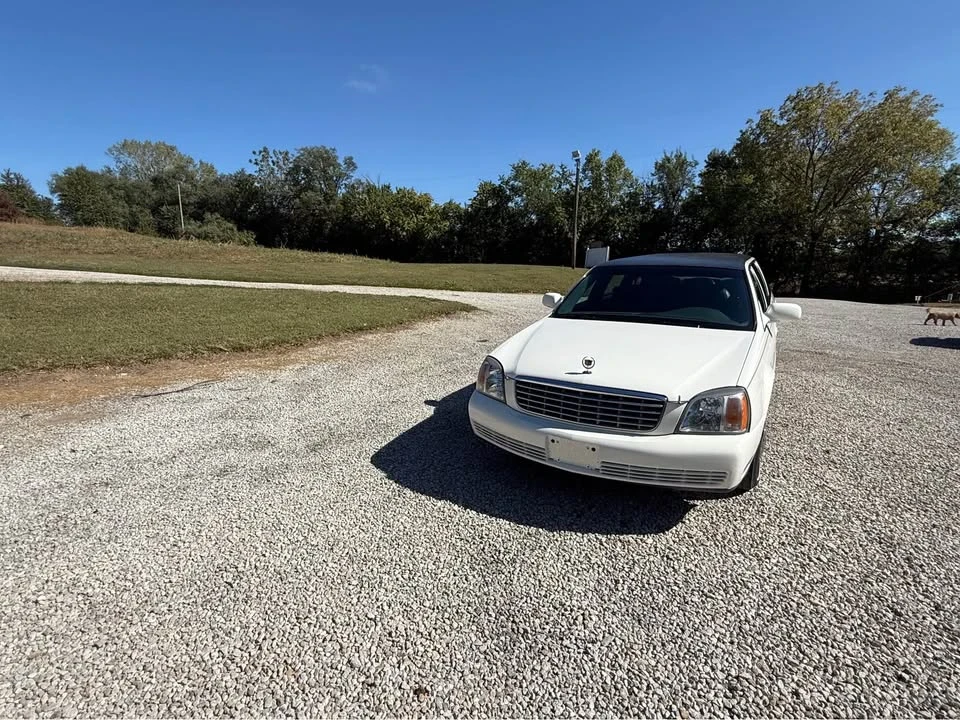 2002 Cadillac DeVille 8th Gen - Image 4 of 10