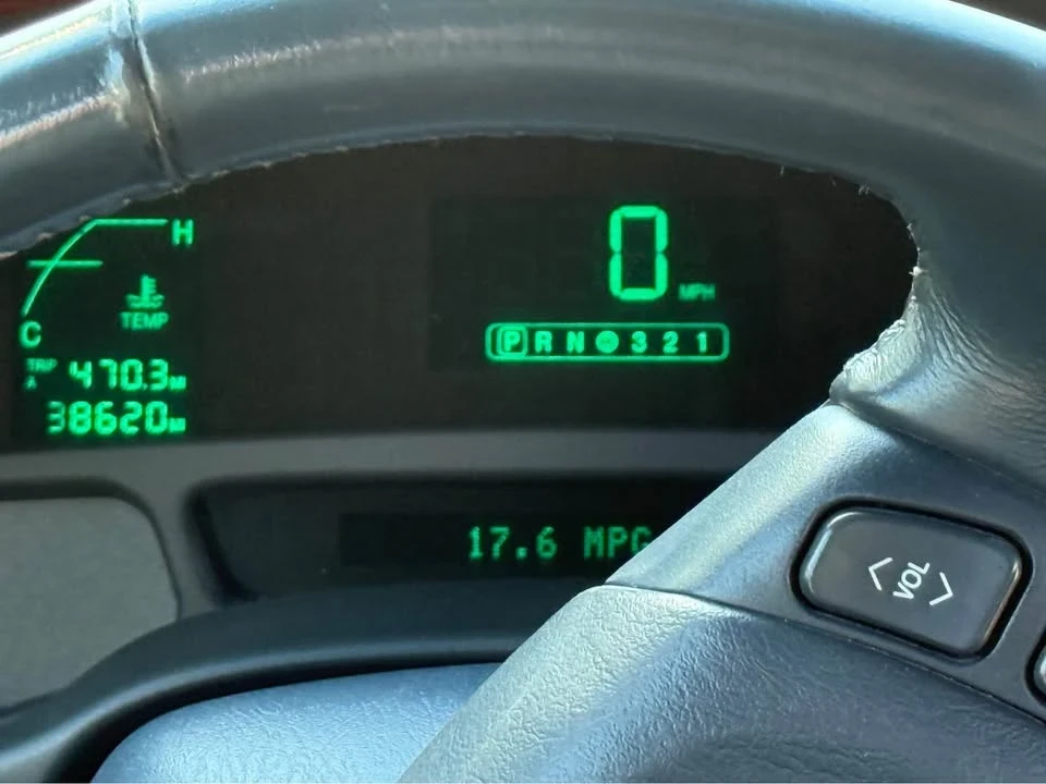 2002 Cadillac DeVille 8th Gen - Image 6 of 10