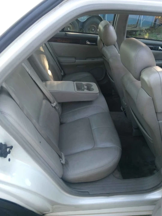 2002 Cadillac STS - Image 8 of 14