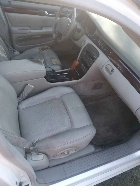 2002 Cadillac STS - Image 10 of 14