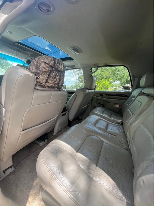 2002 Cadillac Escalade & EXT 2nd Gen - Image 5 of 11