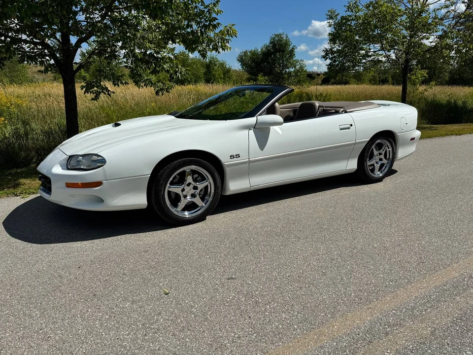 2002 Chevrolet Camaro SS 4th Gen - Image 4 of 23
