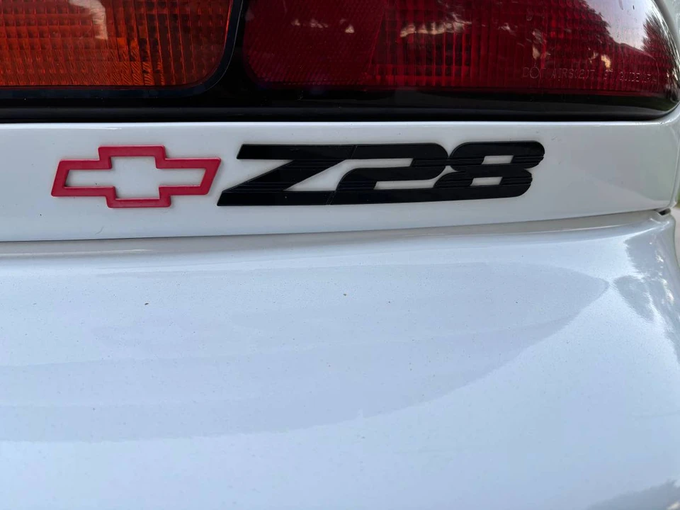 2002 Chevrolet Camaro SS 4th Gen - Image 18 of 21