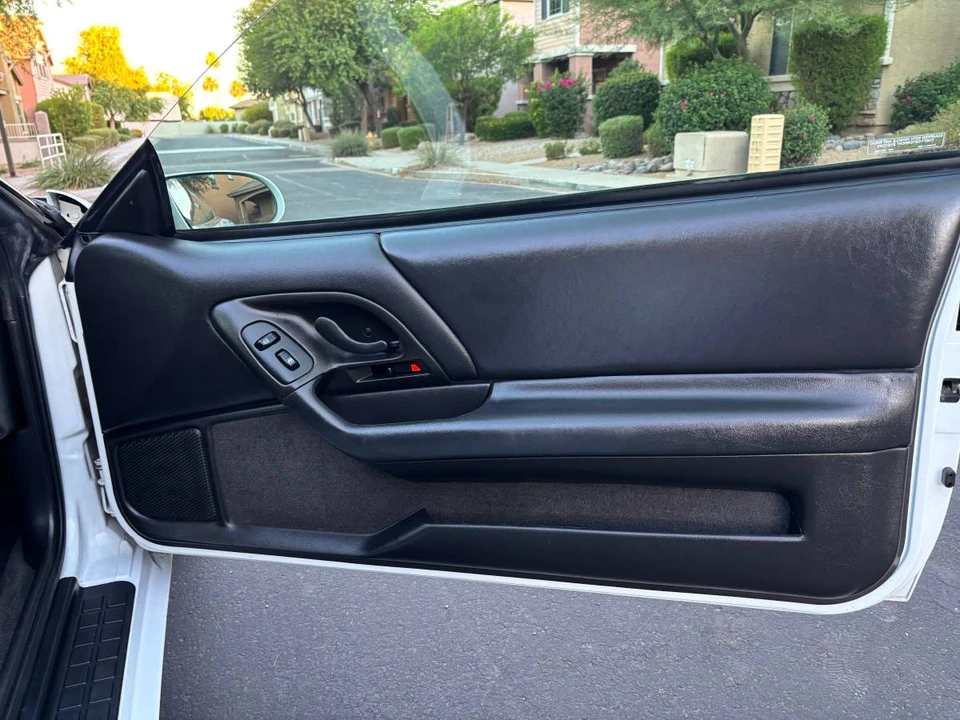 2002 Chevrolet Camaro SS 4th Gen - Image 17 of 21
