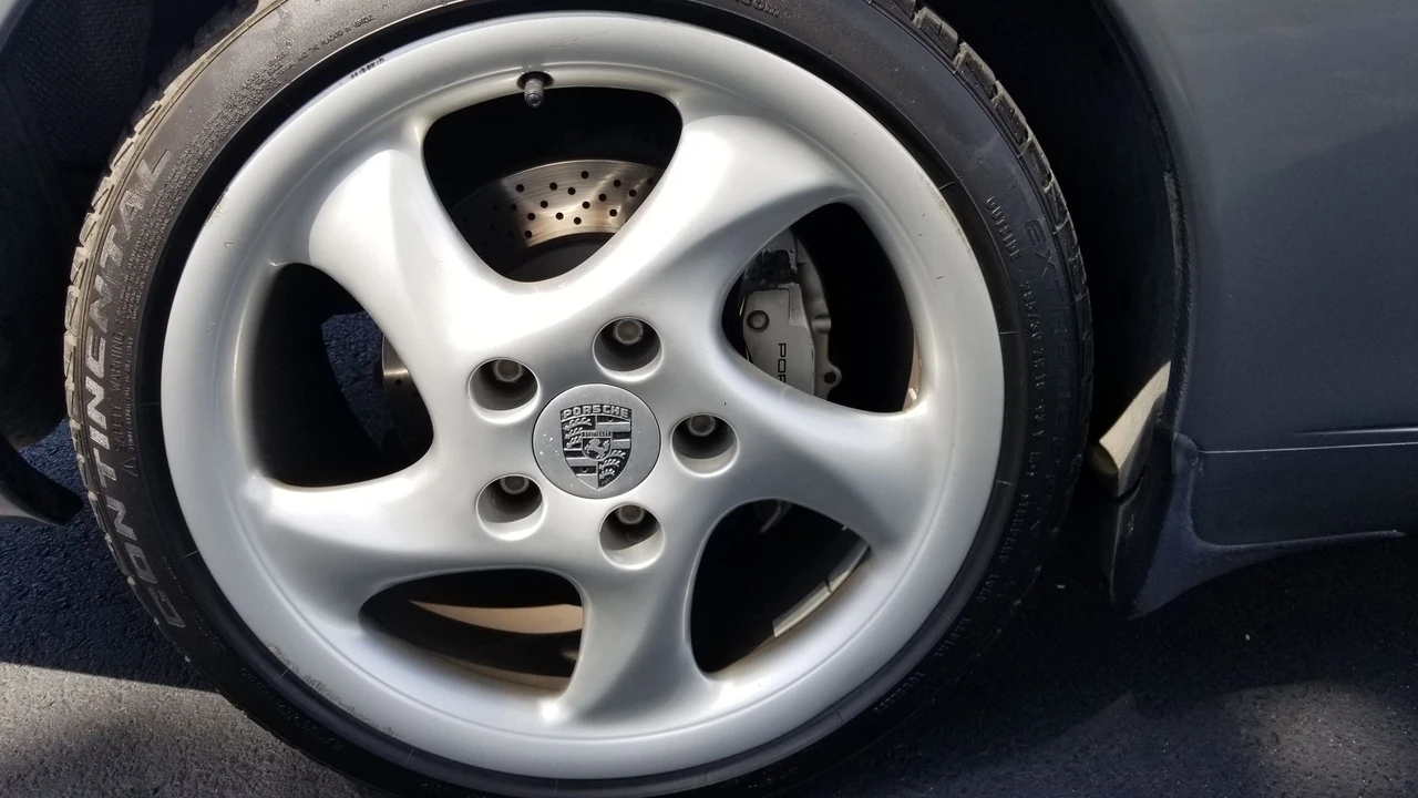 2002 Porsche 996 Carrera 4 - Image 2 of 18