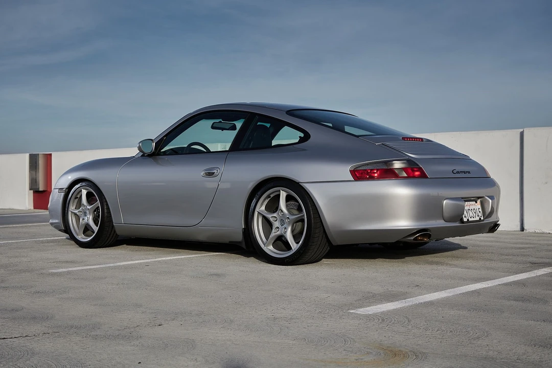 2002 Porsche 996 Carrera - Image 5 of 31