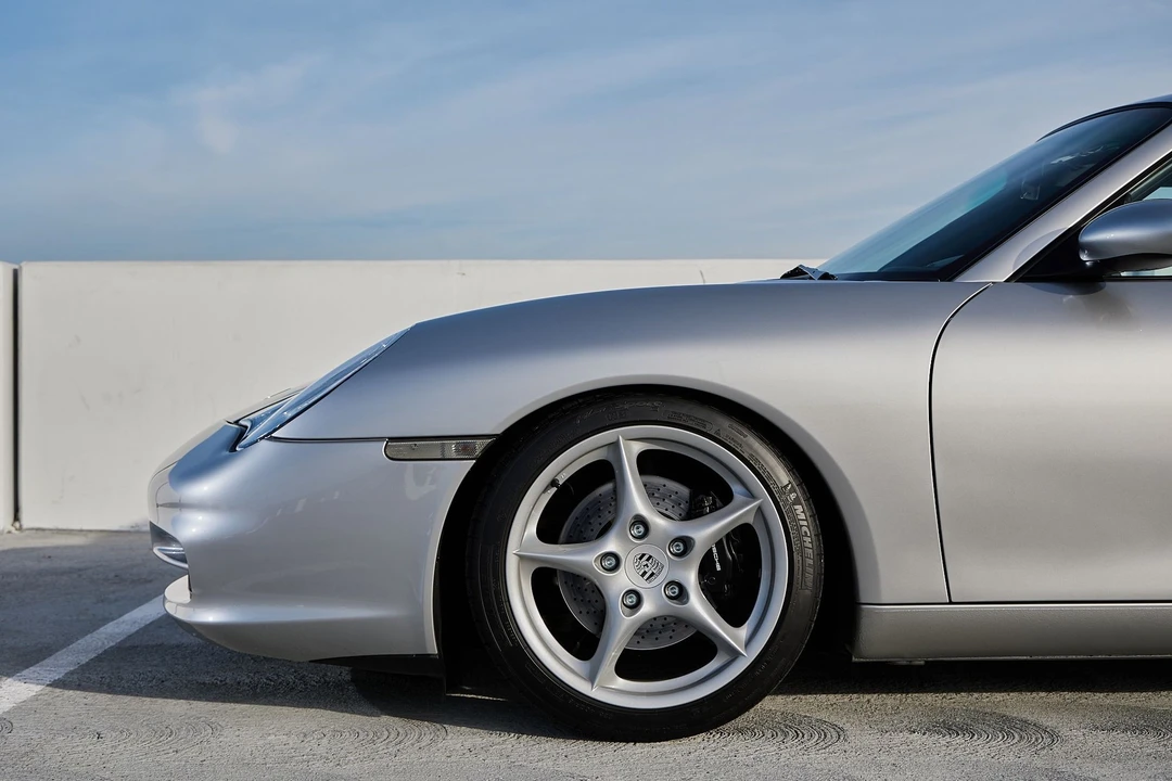 2002 Porsche 996 Carrera - Image 13 of 31