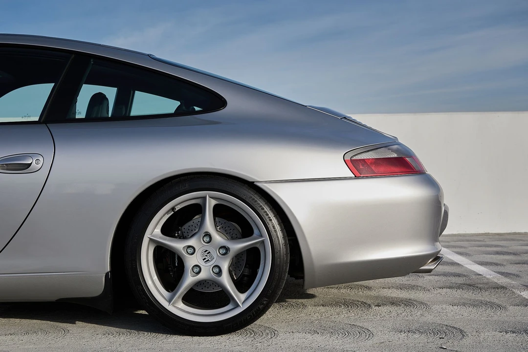 2002 Porsche 996 Carrera - Image 15 of 31