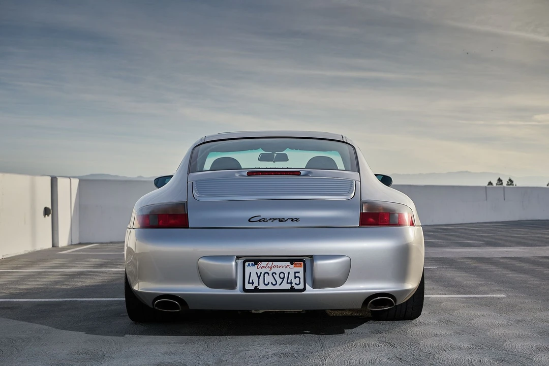 2002 Porsche 996 Carrera - Image 25 of 31
