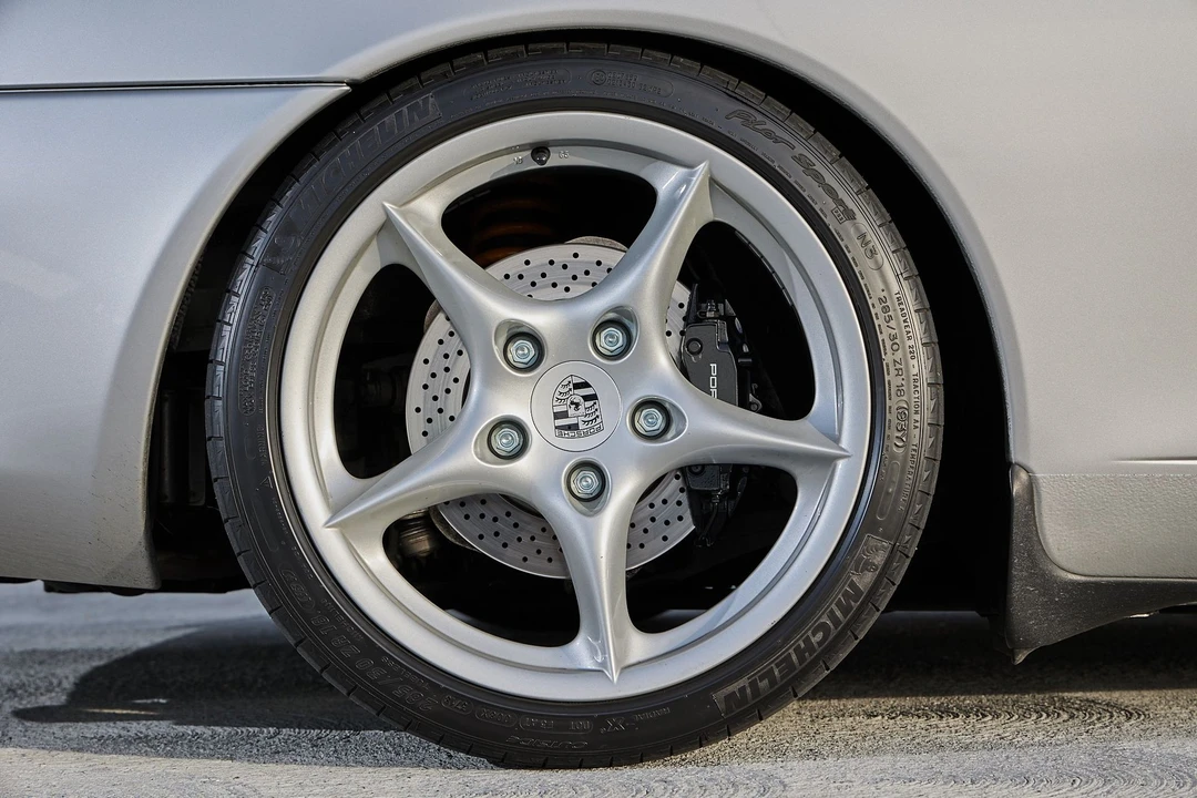 2002 Porsche 996 Carrera - Image 29 of 31