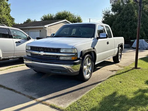 2002 Chevrolet 1500 Extended Cab Short Bed
