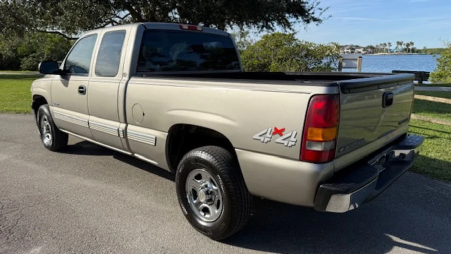 2002 Chevrolet Silverado 1st Gen - Image 3 of 17