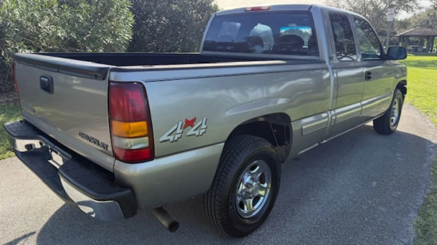 2002 Chevrolet Silverado 1st Gen - Image 6 of 17
