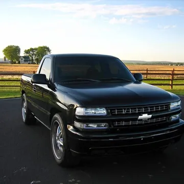 2002 Chevrolet 1500 Regular Cab Short Bed