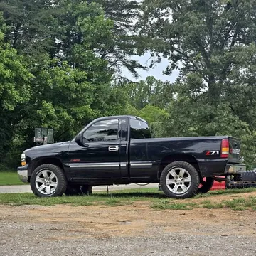 2002 Chevrolet 1500 Regular Cab Short Bed
