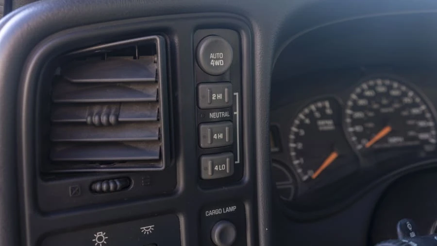 2002 Chevrolet Silverado 1st Gen - Image 10 of 20