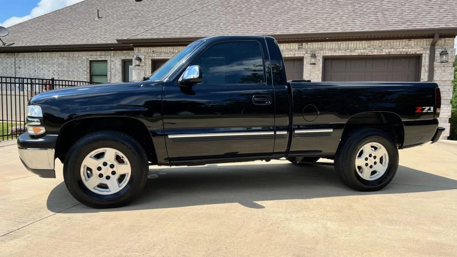 2002 Chevrolet Silverado 1st Gen - Image 8 of 9
