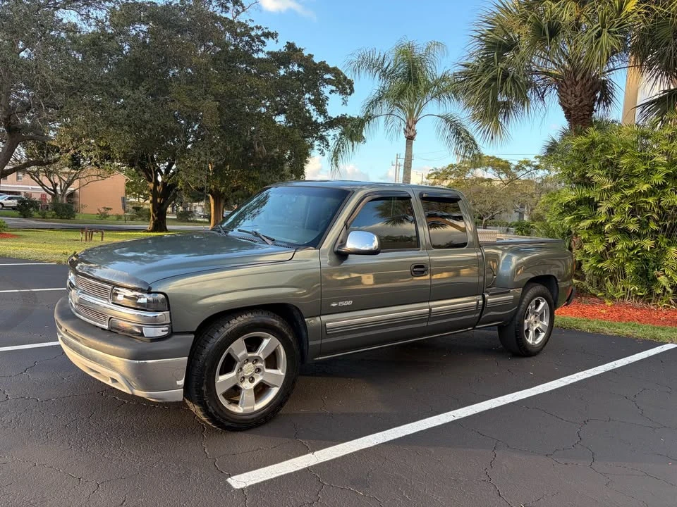 2002 Chevrolet Silverado 1st Gen - Image 2 of 12