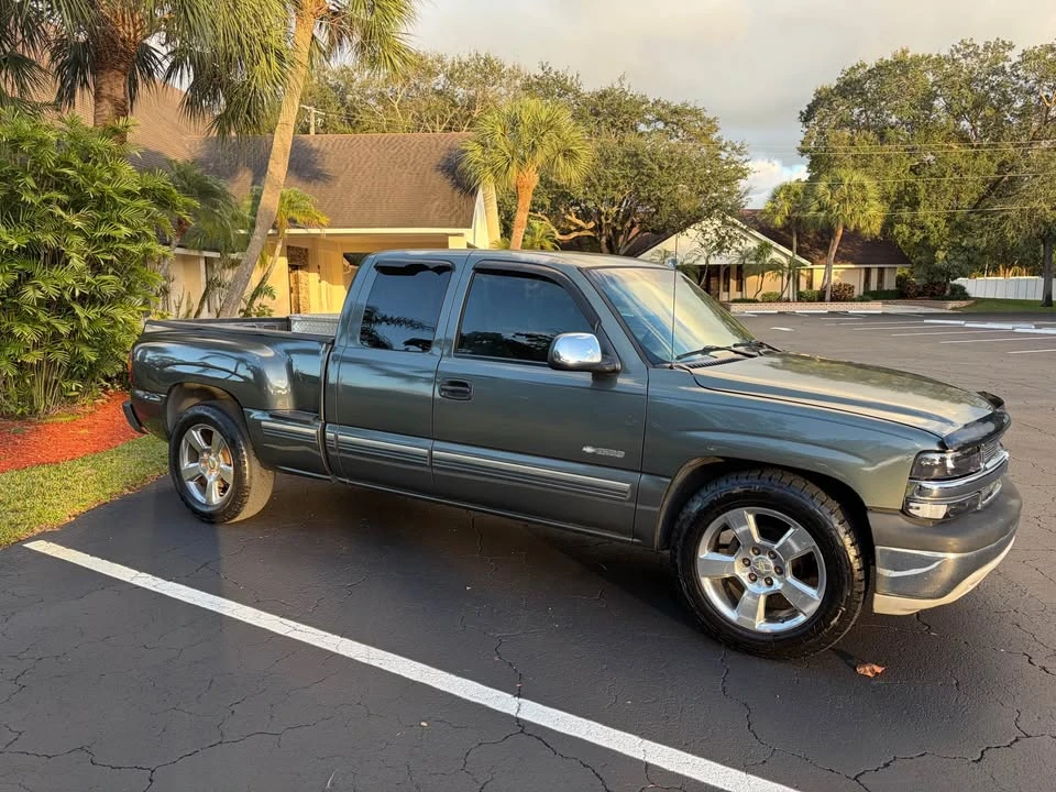 2002 Chevrolet Silverado 1st Gen - Image 5 of 12