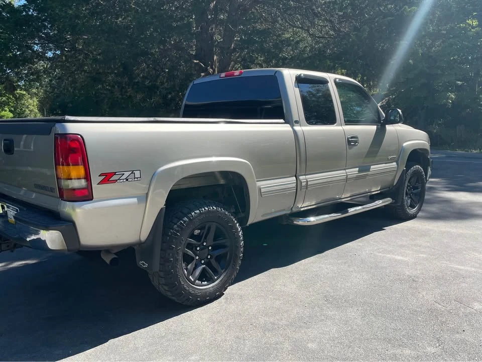 2002 Chevrolet Silverado 1st Gen - Image 2 of 8