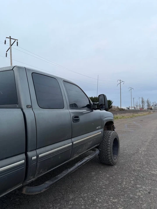 2002 Chevrolet Silverado 2nd Gen - Image 2 of 10