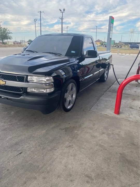 2002 Chevrolet Silverado 1st Gen - Image 2 of 5