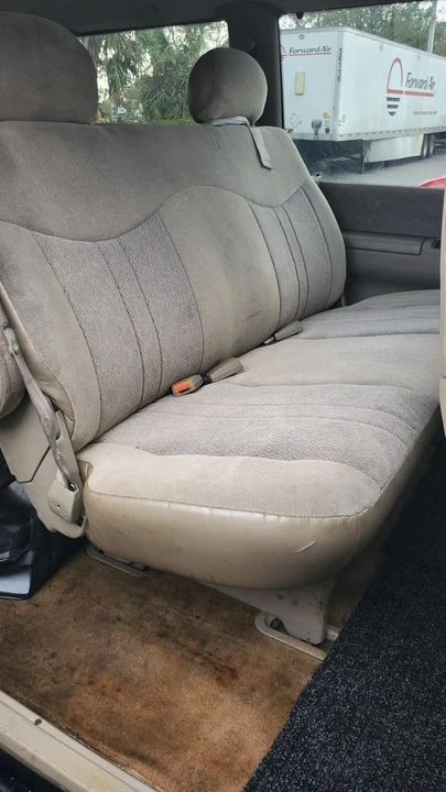 2002 Chevrolet Astro - Image 13 of 18