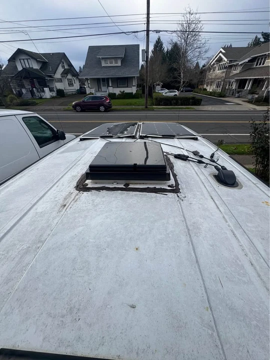 2002 Chevrolet Astro - Image 9 of 13