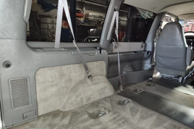 2002 Chevrolet Astro - Image 5 of 6