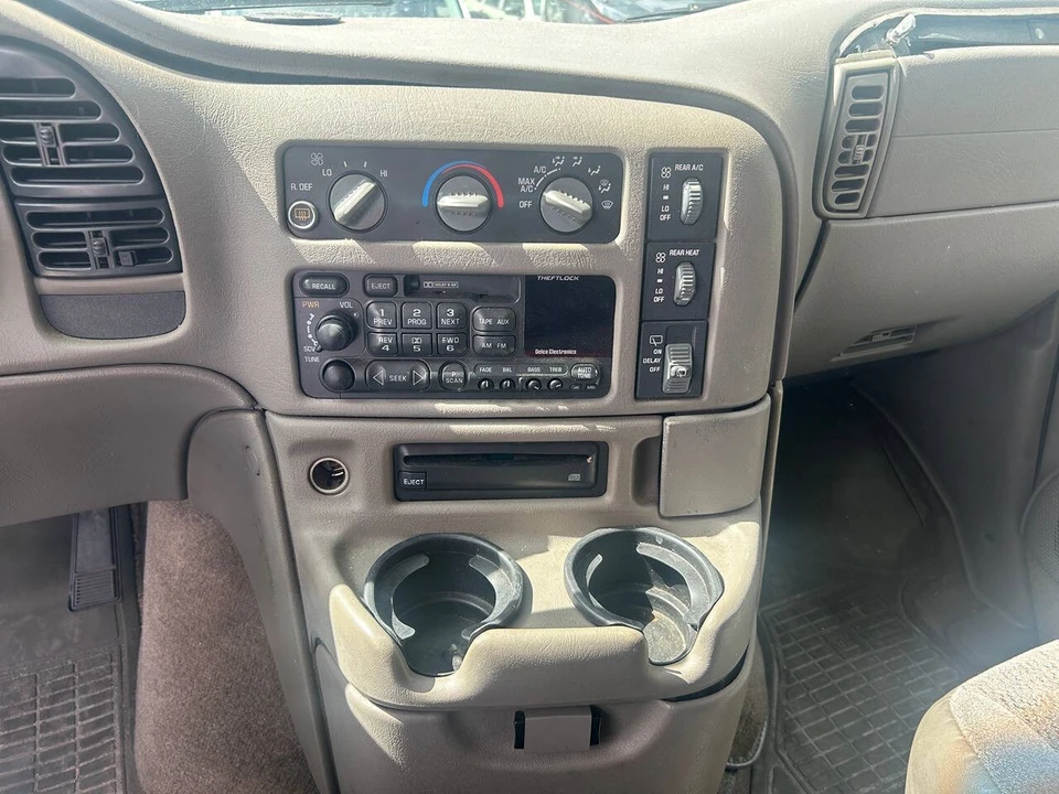 2002 Chevrolet Astro - Image 12 of 14