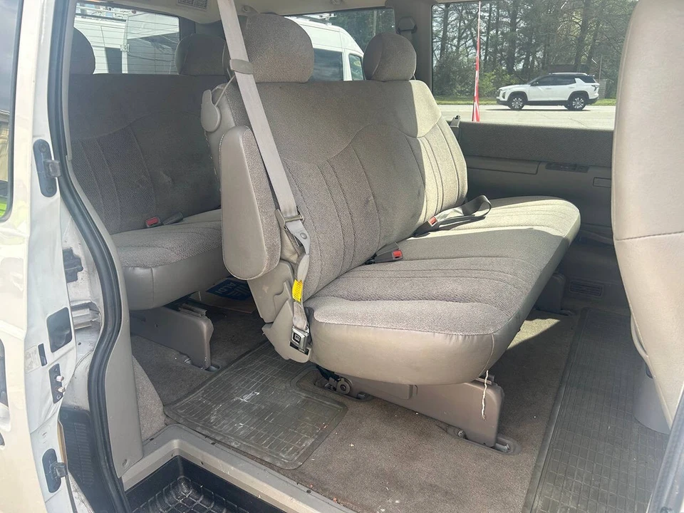 2002 Chevrolet Astro - Image 8 of 14
