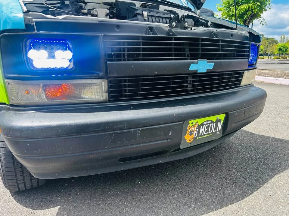 2002 Chevrolet Astro - Image 14 of 16