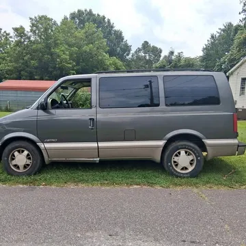 2002 Chevrolet Astro Minivan