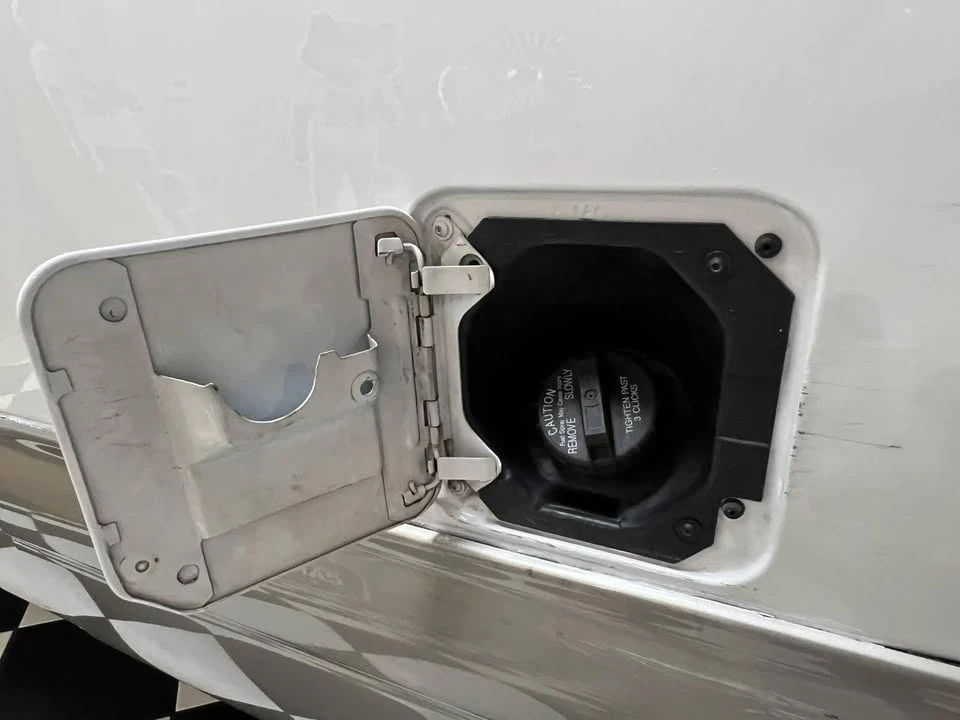 2002 Chevrolet Astro - Image 20 of 20