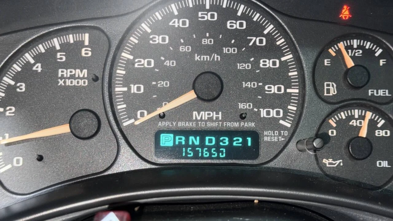2002 Chevrolet Avalanche - Image 15 of 21